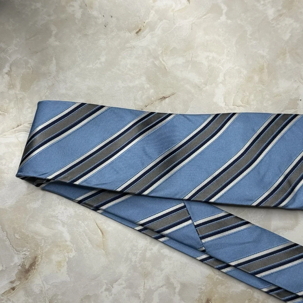 Brooks Brother Blue Diagonal Stripes Silk Tie 3 1/4